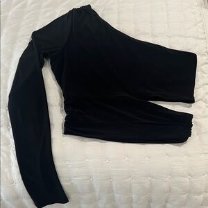 Forever 21 Elegant Black One Shoulder Top
